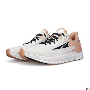 NWT Altra Torin 6 in Pink/White/Black Colorway